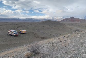 Podhůří Ararat | Kluci dostali od vojáků roušky