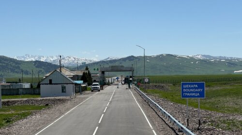 Hranice s Kyrgyzstánem a město Karakol